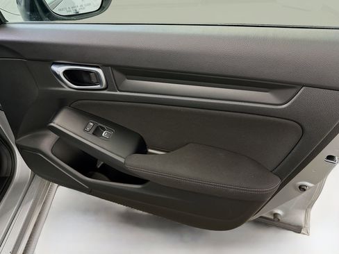 Used 2025 Honda Civic Sport image 32