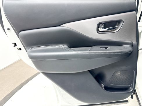 Used 2019 Nissan Murano SV w/ Premium Package image 31