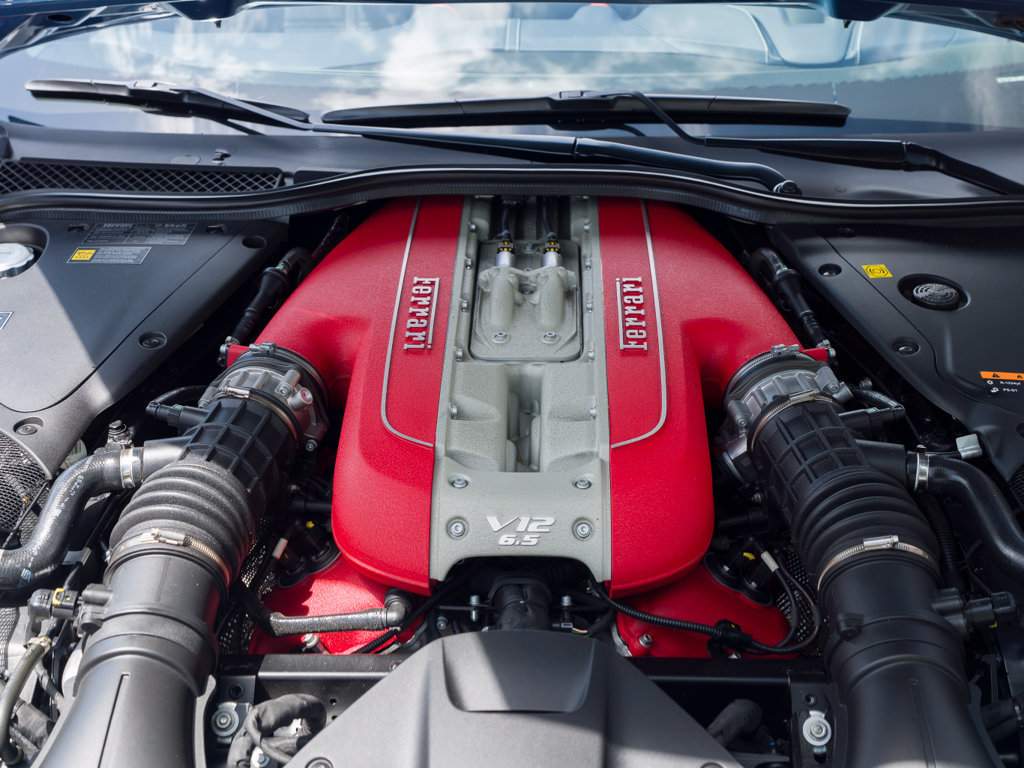 Certified 2021 Ferrari 812 GTS RWD image 32