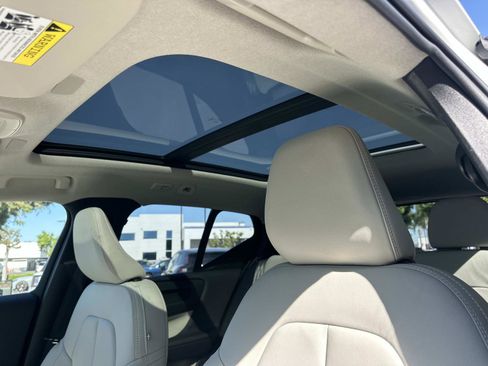 New 2026 Volvo XC40 B5 Plus w/ Protection Package Premier image 24