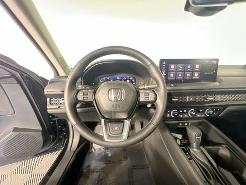 Used 2025 Honda Accord Touring image 14