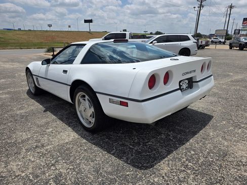 Used 1989 Chevrolet Corvette Coupe RWD image 5