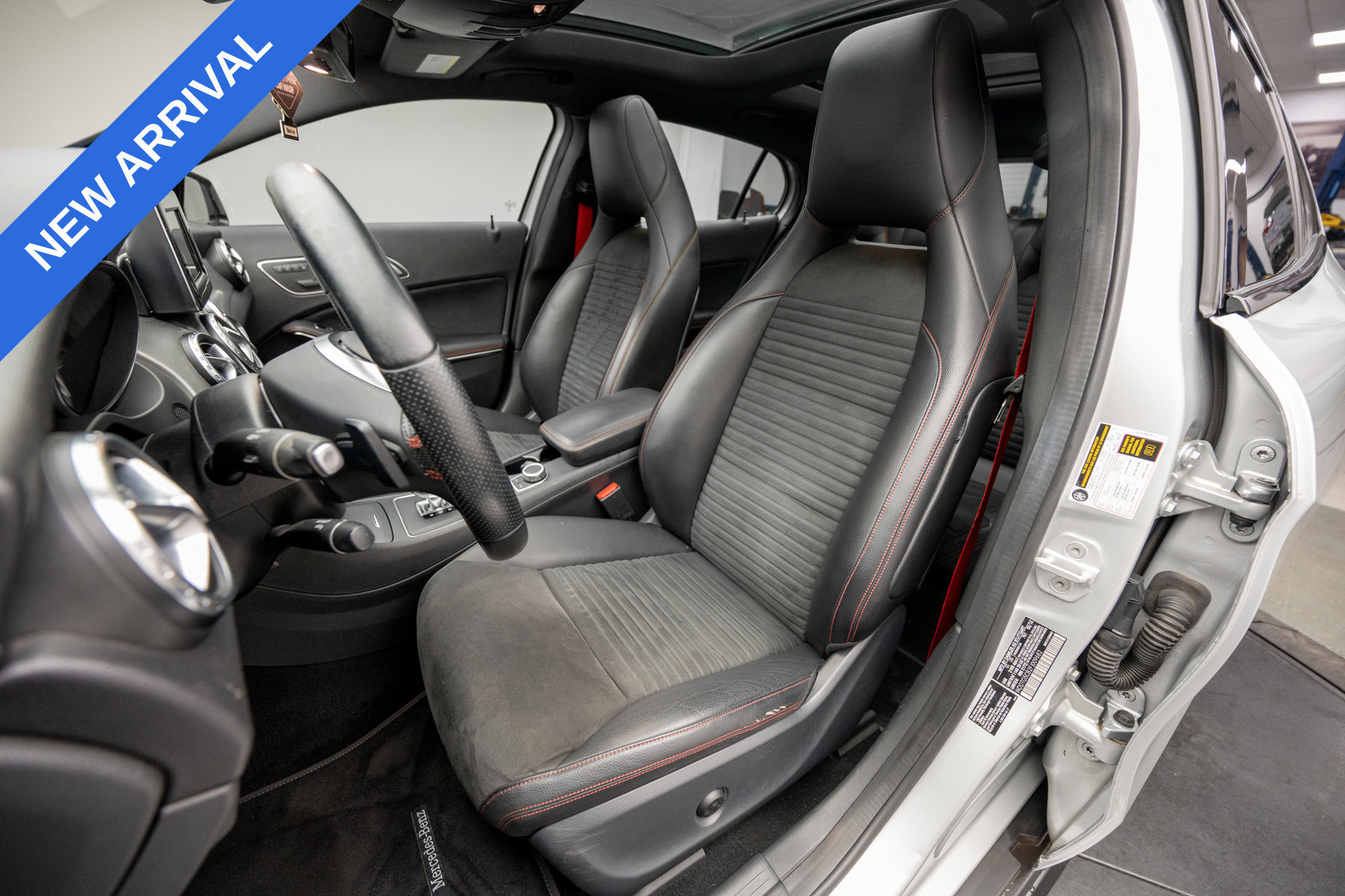 Used 2015 Mercedes-Benz GLA 45 AMG 4MATIC image 13