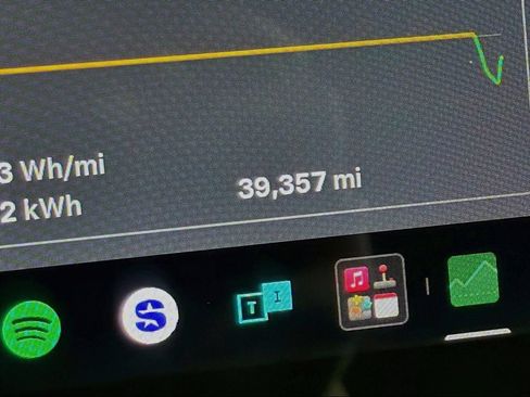 Used 2020 Tesla Model 3 Standard Range Plus RWD image 31