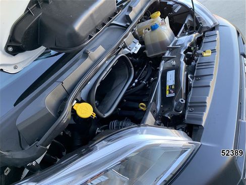 Used 2025 RAM ProMaster 2500 w/ Convenience Group image 17