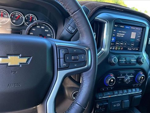 Used 2022 Chevrolet Silverado 1500 LTZ w/ LTZ Convenience Package II image 11