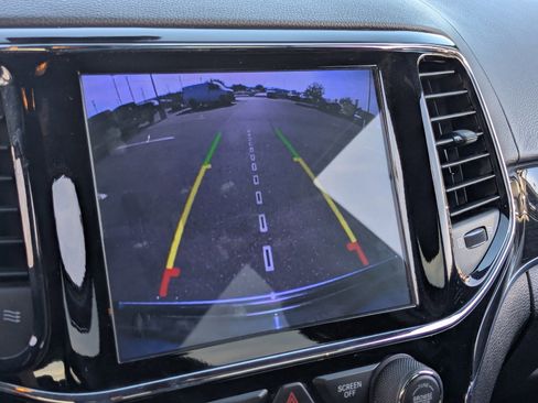 Used 2019 Jeep Grand Cherokee Overland image 33