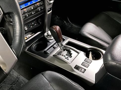 Certified 2019 Toyota 4Runner Limited AWD/4WD image 17