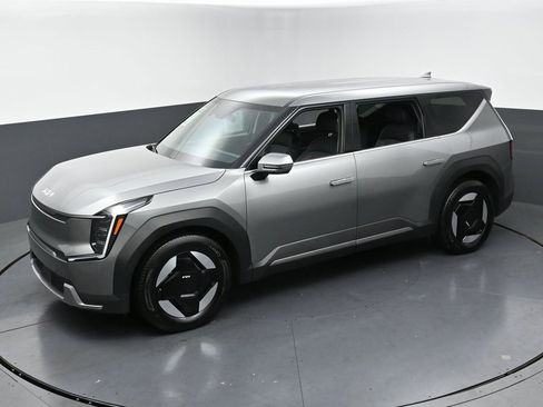 Used 2024 Kia EV9 Light Long Range image 52