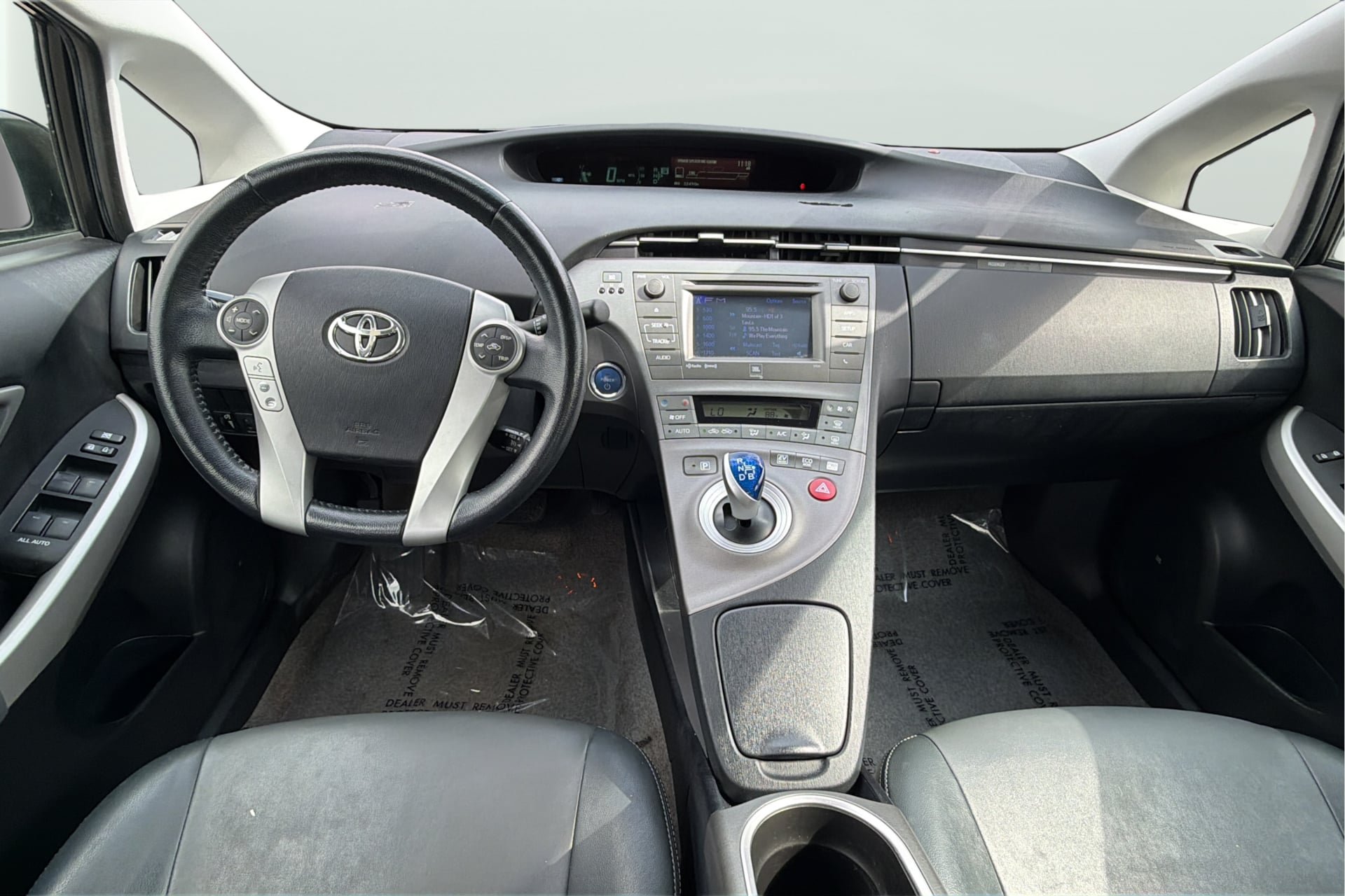 Used 2015 Toyota Prius Four FWD image 29