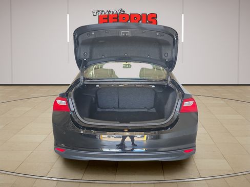 Used 2024 Chevrolet Malibu LT FWD image 9