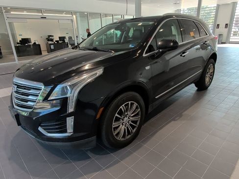 Used 2018 Cadillac XT5 Luxury w/ Driver Awareness Package AWD/4WD image 7