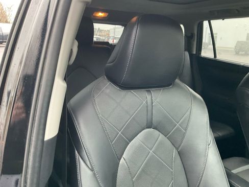 Used 2023 Toyota Highlander Platinum AWD/4WD image 23