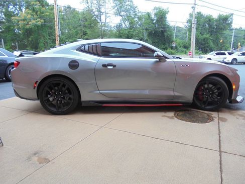 Used 2023 Chevrolet Camaro LT image 7