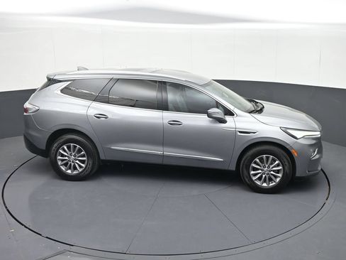 Used 2023 Buick Enclave Essence AWD/4WD image 28