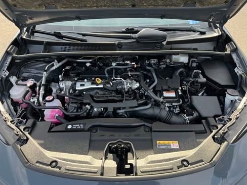 Used 2025 Toyota Prius LE image 29