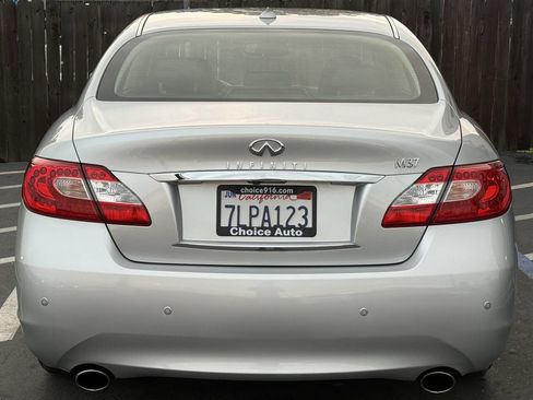Used 2013 INFINITI M37 w/ Premium Pkg image 5