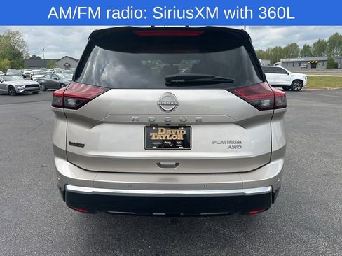 Used 2025 Nissan Rogue Platinum w/ Tech Package AWD/4WD image 5