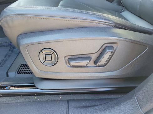 Used 2021 Audi Q3 2.0T Premium Plus w/ Premium Plus Package image 21