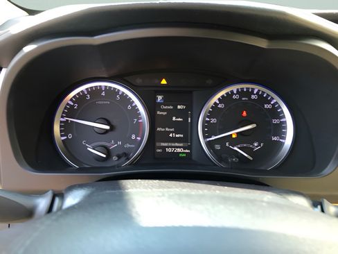 Certified 2018 Toyota Highlander XLE AWD/4WD image 16