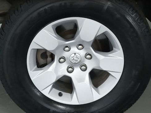 Used 2023 RAM 1500 Big Horn AWD/4WD image 12
