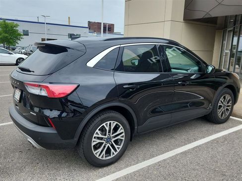 Used 2021 Ford Escape SEL w/ Technology Package AWD/4WD image 4