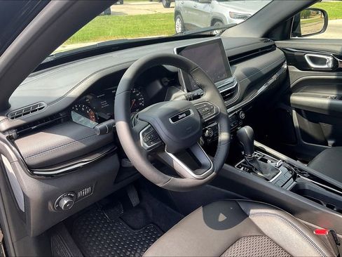 New 2025 Jeep Compass Latitude w/ Convenience Group image 6