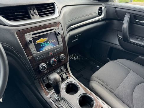 Used 2016 Chevrolet Traverse LT w/ Style and Technology Package AWD/4WD image 29