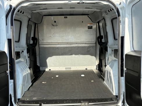 Used 2018 RAM ProMaster City Tradesman image 8