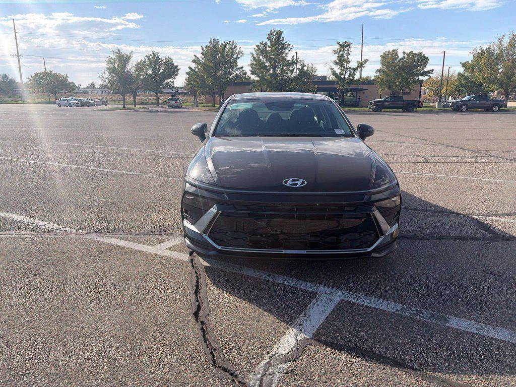 New 2027 Hyundai Sonata Blue FWD image 9