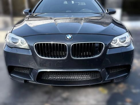 Used 2013 BMW M5 w/ Executive Pkg RWD image 8