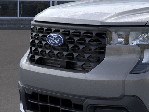 New 2026 Ford Maverick XLT w/ XLT Luxury Package FWD image 18
