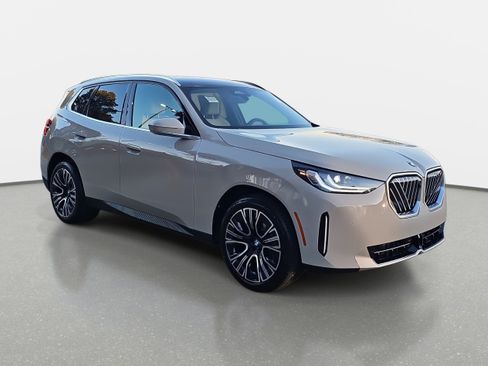 New 2026 BMW X3 xDrive30 w/ Premium Package image 3