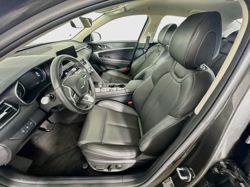 Used 2026 Genesis G70 2.5T RWD image 13