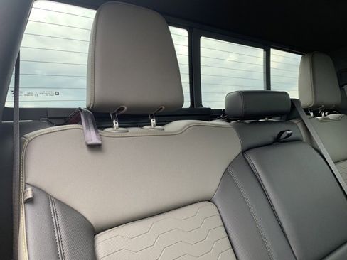 Used 2024 Chevrolet Silverado 1500 ZR2 image 58