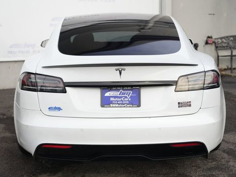 Used 2022 Tesla Model S Plaid image 6