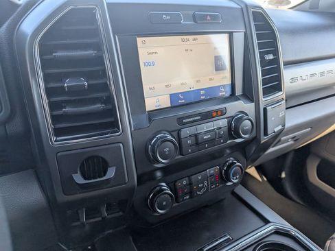 Used 2022 Ford F250 XLT w/ XLT Premium Package image 16