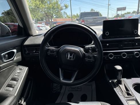 Used 2024 Honda Civic EX-L image 14