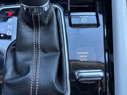 Certified 2022 Jeep Compass Limited image 34