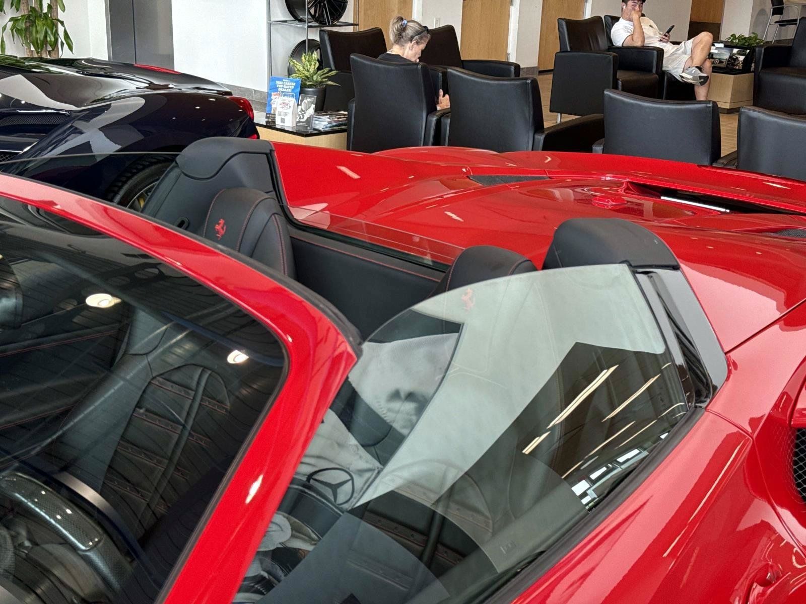 Used 2018 Ferrari 488 Spider RWD image 27