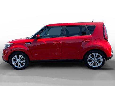 Used 2015 Kia Soul + FWD image 2