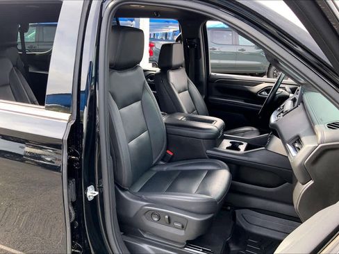 Used 2021 Chevrolet Tahoe LT w/ Luxury Package AWD/4WD image 9