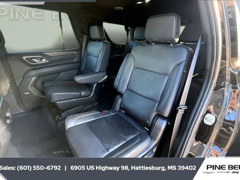 Used 2022 Chevrolet Tahoe LT w/ Luxury Package image 19