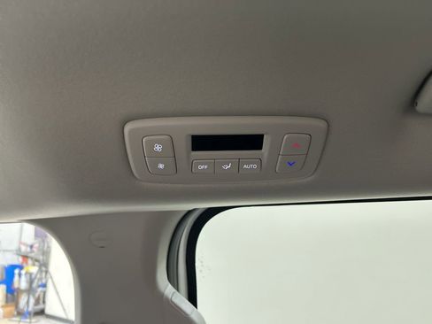 New 2026 Kia Carnival image 25