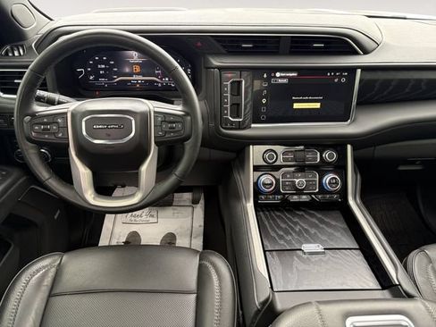 Used 2023 GMC Yukon Denali AWD/4WD image 10