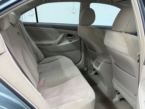 Used 2011 Toyota Camry LE w/ LE Extra-Value Pkg FWD image 12