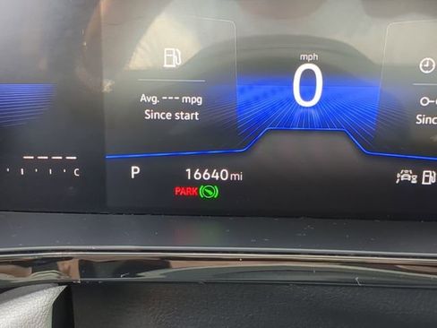 Used 2023 Volkswagen Taos S FWD image 29