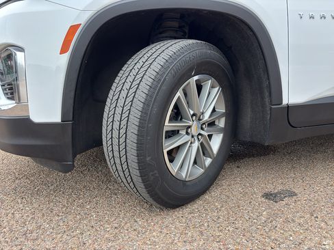 Used 2023 Chevrolet Traverse LT FWD image 22