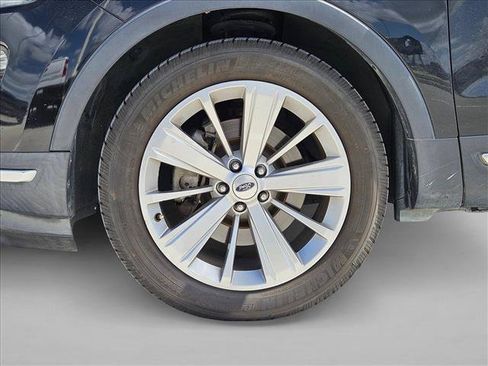 Used 2019 Ford Explorer Limited w/ Class III Trailer Tow Package FWD image 23