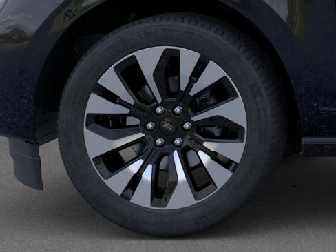 New 2026 Ford Expedition Platinum w/ Driver's Package AWD/4WD image 19